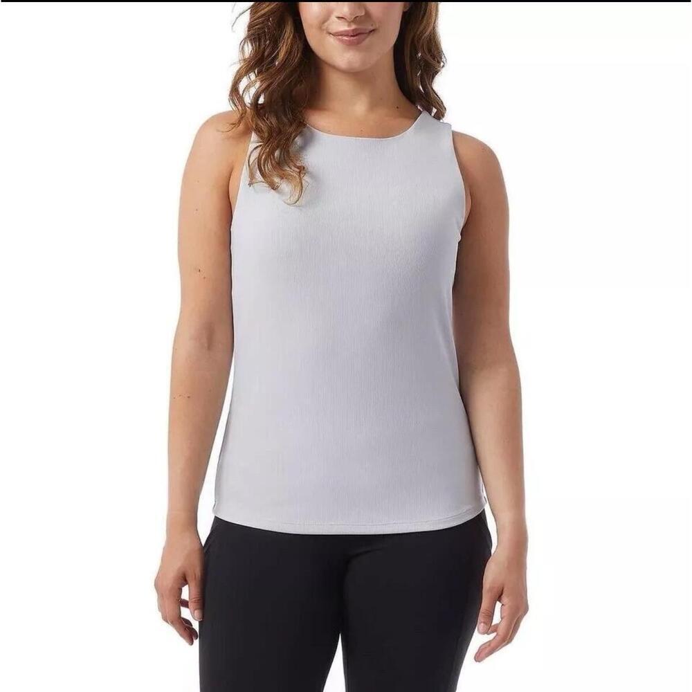 32 Degrees Cool Women's Tank with Built in Bra  Size M.  AM